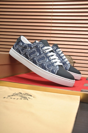 UA Burberry Sneakers