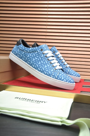 UA Burberry Sneakers