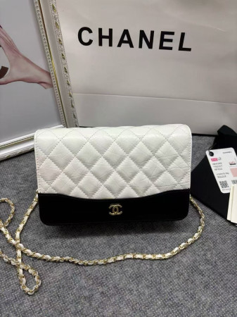 Chanel Gabrielle Woc 12.3x19.2x3.5cm