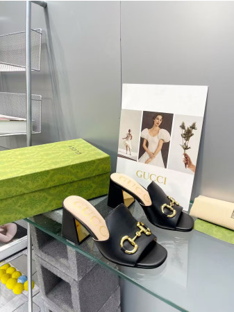 UA Gucci Women's Horsebit Block Heel Sandals