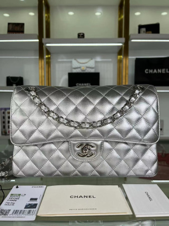 chanel Classic Flap a01112 SILVER 15.5×25.5×6.5cm