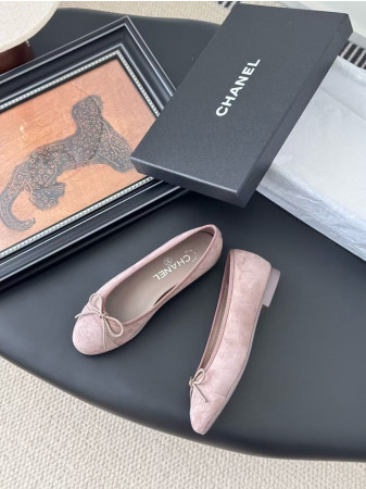 UA Chanel Ballet flats