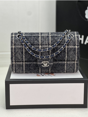CHANEL CLASSIC 11.12 HANDBAG Tweed & Silver-Tone Metal  6 × 9.9 × 2.5 in