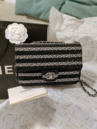 Chanel Mini CF 20cm
