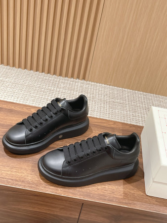 UA Alexander McQueen Oversized