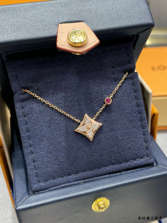 Louis Vuitton Square Full Diamond Necklace
