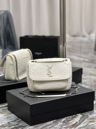 YSL NIKI MEDIUM IN WHITE 11 X 7.8 X 3.3 INCHES