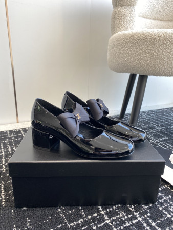 UA CHANEL MARY JANES Patent Calfskin & Grosgrain