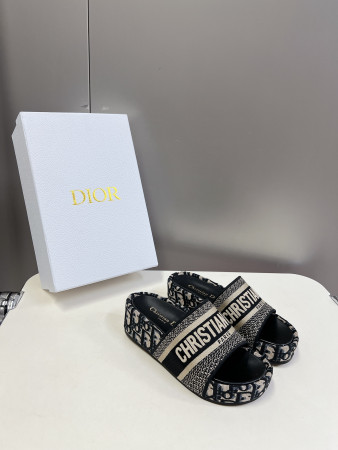 UA Dior Platform Sandals
