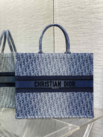 Large Dior Book Tote Blue Denim Dior Oblique Jacquard  42 x 35 x 18.5 cm
