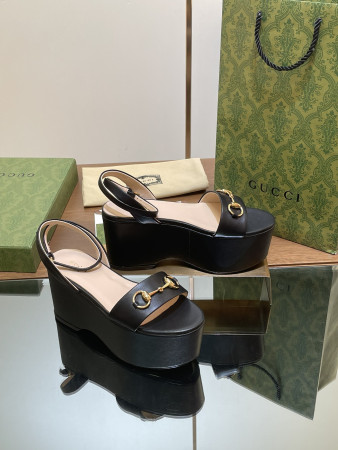 UA GUCCI WOMEN'S HORSEBIT FLATFORM SANDAL