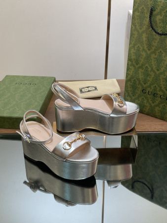 UA GUCCI WOMEN'S HORSEBIT FLATFORM SANDAL