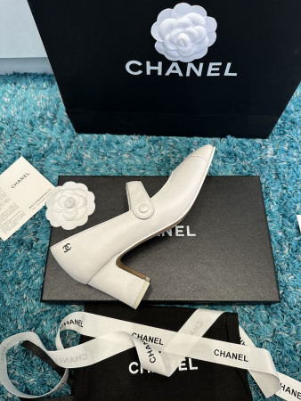 UA CHANEL MARY JANES Pump