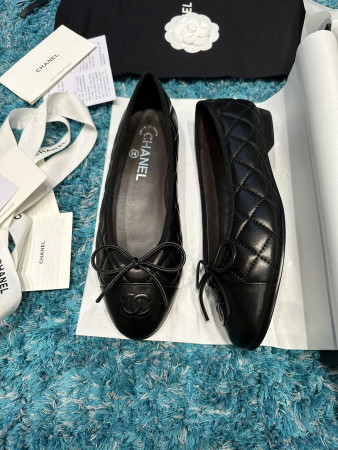 UA CHANEL BALLET FLATS