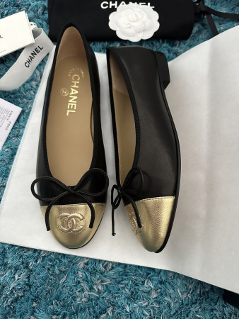 UA CHANEL BALLET FLATS