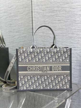Dior Medium Dior Book Tote Gray Dior Oblique Embroidery and Calfskin 36.5 x 28 x 17.5 cm