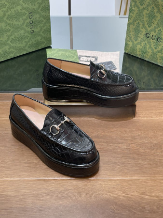 UA GUCCI HORSEBIT WEDGE LOAFER