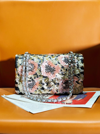 Chanel Classic Flap Bag The Métiers d'Art collection 15.5×25.5×6.5cm