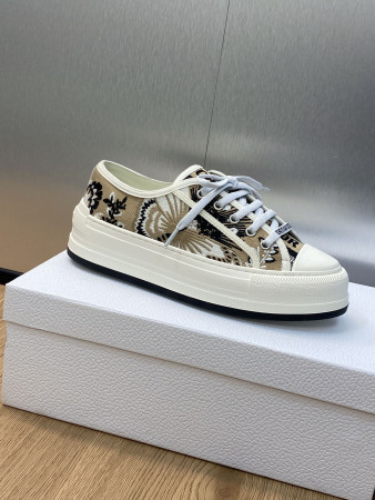 UA Walk'n'Dior Platform Sneaker