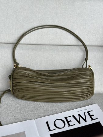 LOEWE Bracelet Pouch in pleated nappa 25x10x10cm
