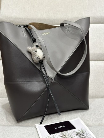 LOEWE Medium Puzzle Fold tote in shiny calfskin 25.5x14.5x31.5cm