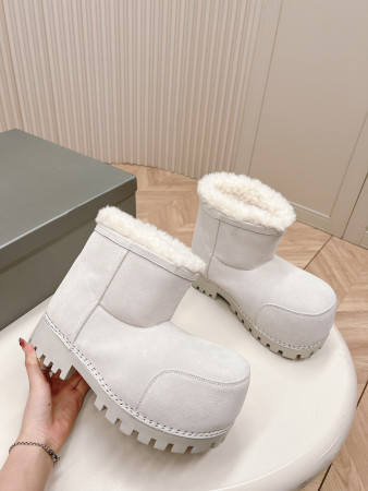 UA Balenciaga Snow Boot