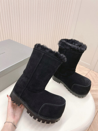 UA Balenciaga Snow Boot