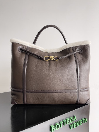 Bottega Veneta Large Andiamo 45x22x34cm