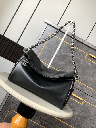 Chanel OHANEL hobo bag 30x20x12cm