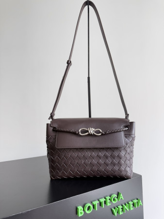 Bottega Veneta Small Andiamo Messenger 29x20x13cm