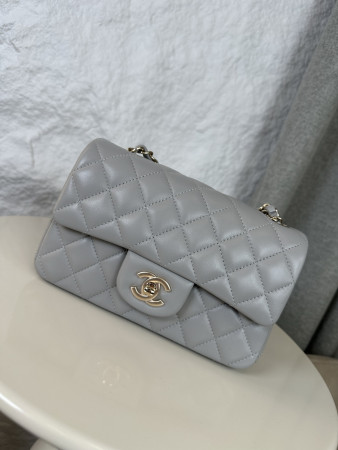 Chanel Mini Flap Bag 20x12x6cm