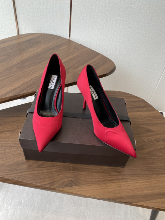UA Alaia Pointy-Toe Pumps 9cm Heel(Customized Size 7-10 days production time)