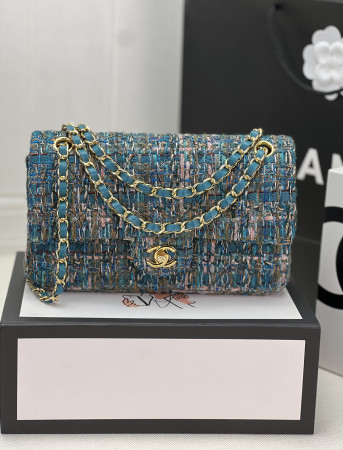 CHANEL CLASSIC 11.12 HANDBAG Tweed & Gold-Tone Metal   6 × 9.9 × 2.5 in