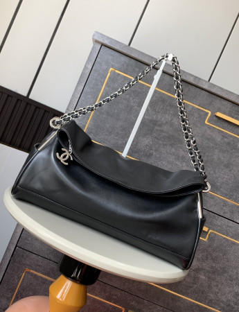 Chanel OHANEL hobo bag 40x30x15cm