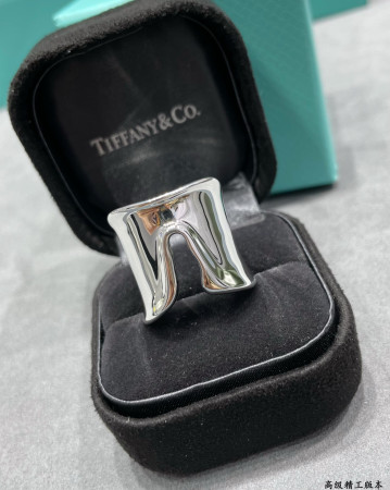 Tiffany & Co. Hardware Extra Wide Sterling Silver Ring Ag925