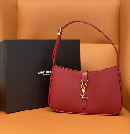 YSL LE 5 À 7 IN SMOOTH LEATHER BLANC Red 23 X 16 X 6.5 CM