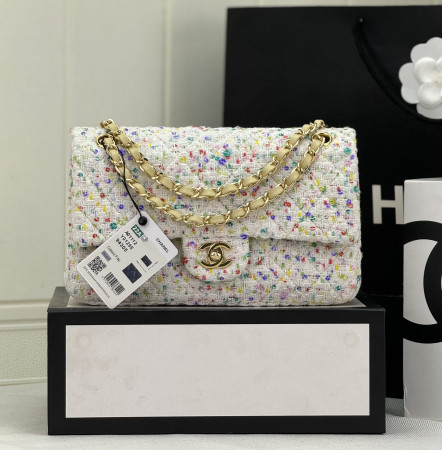 CHANEL MINI CLASSIC 11.12 HANDBAG 25 15.5 × 25.5 × 6.5 cm