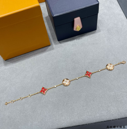 Louis Vuitto Large with Red Agate and Diamonds Four-Flower Bracelet
