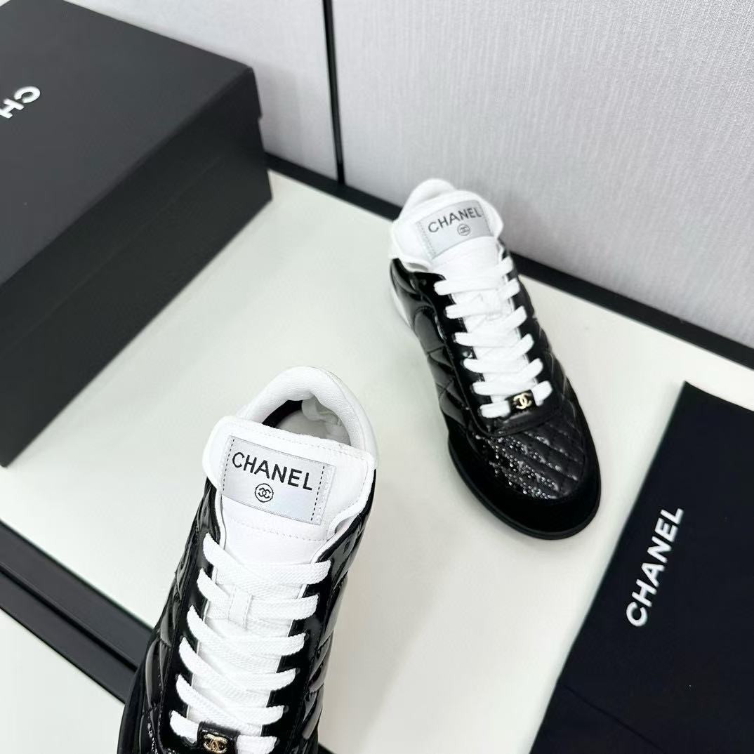 UA CHANEL SNEAKER