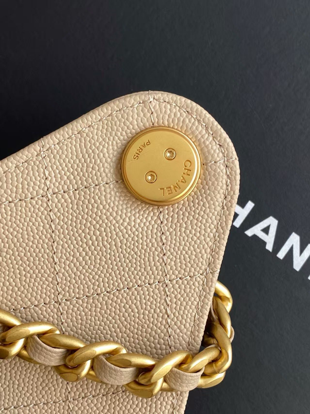 CHANEL 25C Bucket Bag 26x30x14cm