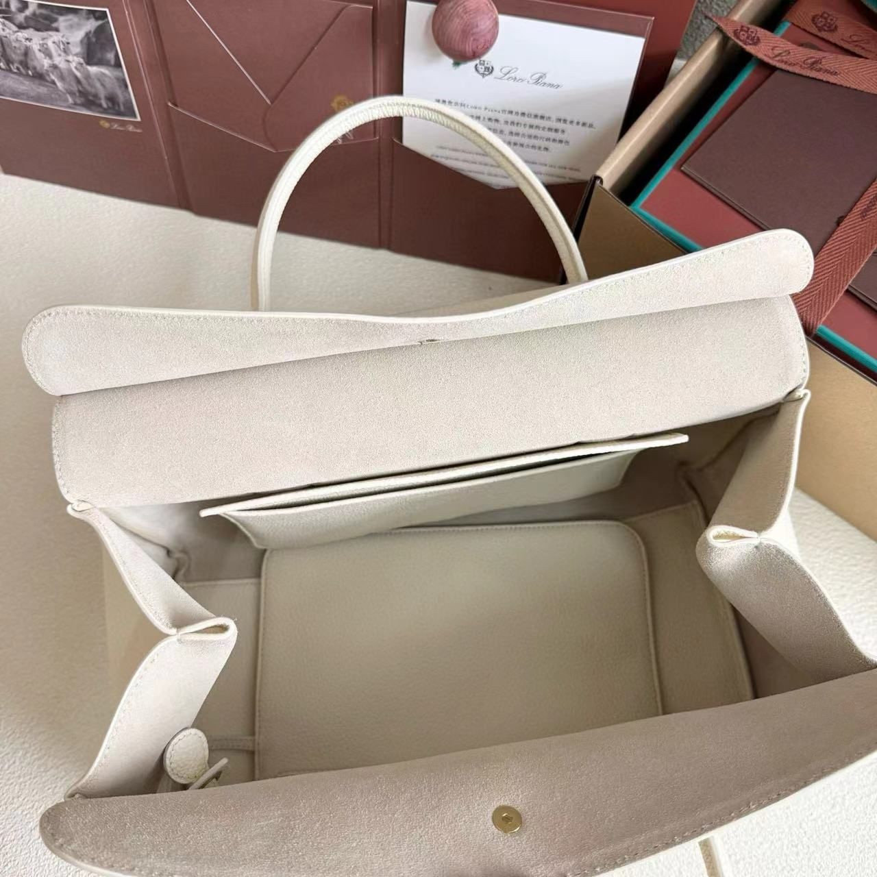 Loro Piana Loom Bag L32 Grained Calfskin 33 x 23 x 18 cm