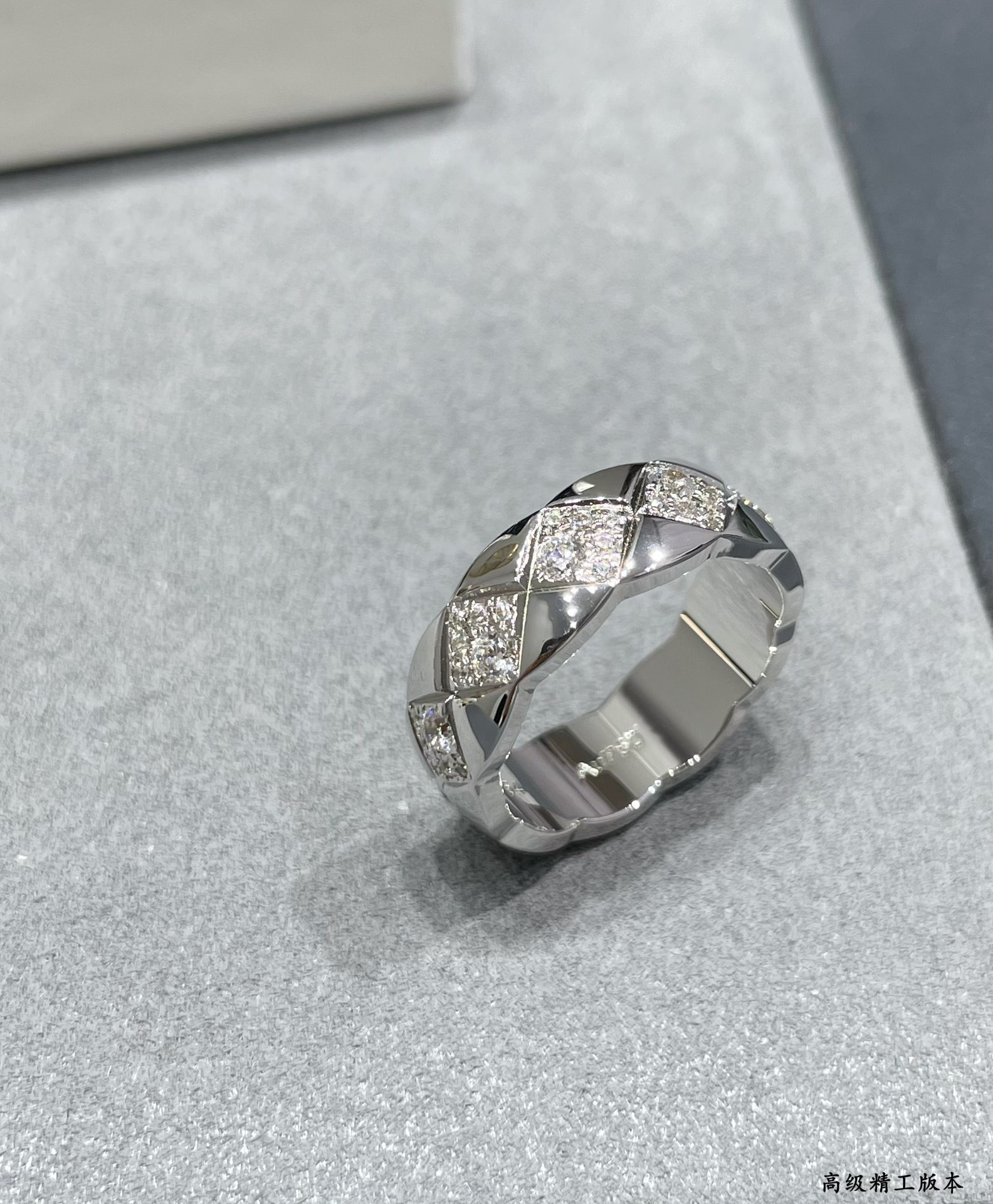 Chanel Wide diamond square Ring