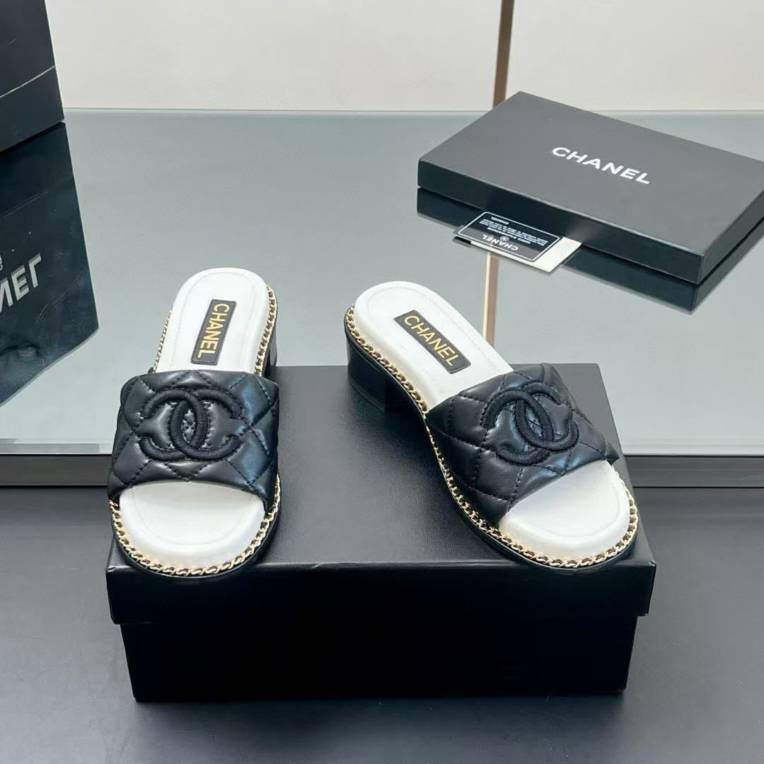 UA Chanel mules