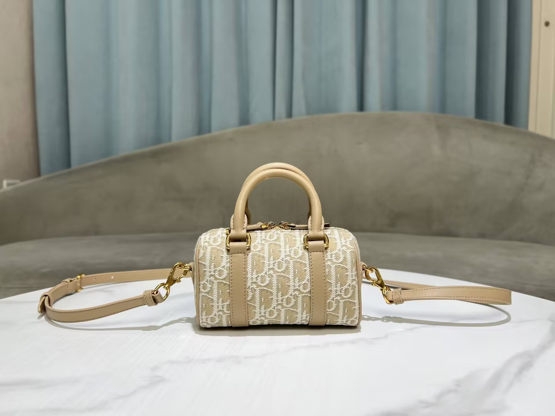 Dior Groove 17 Bag Dior Oblique Jacquard 17x10x8cm