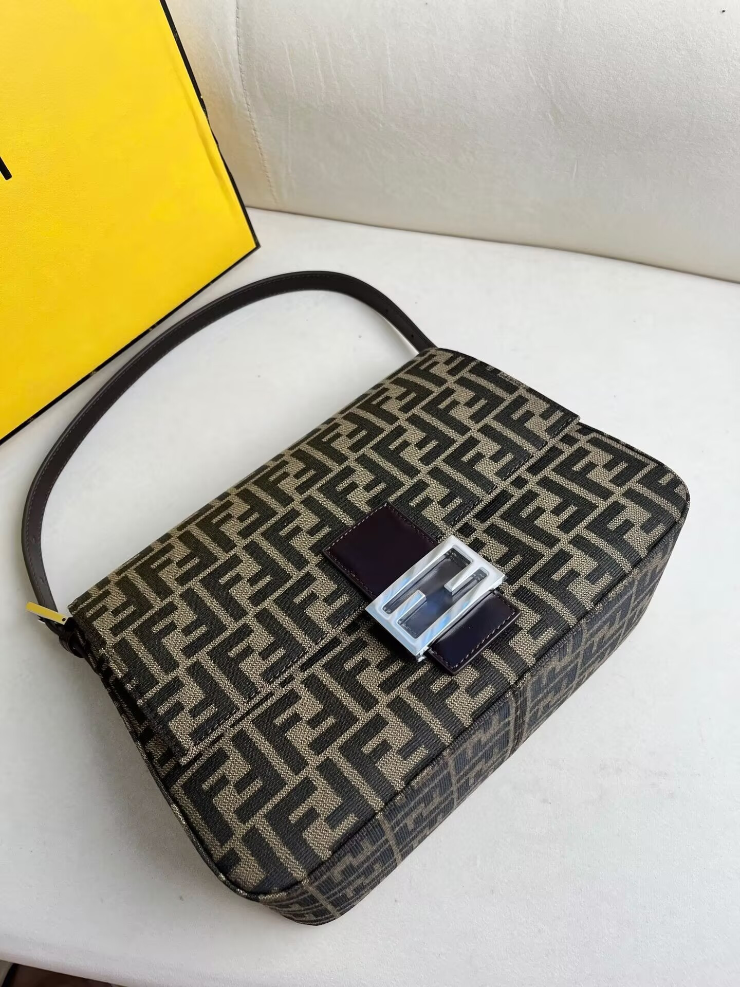 Fendi Zucca Pattern Mamma Bucket Shoulder Bag 29x21x11cm