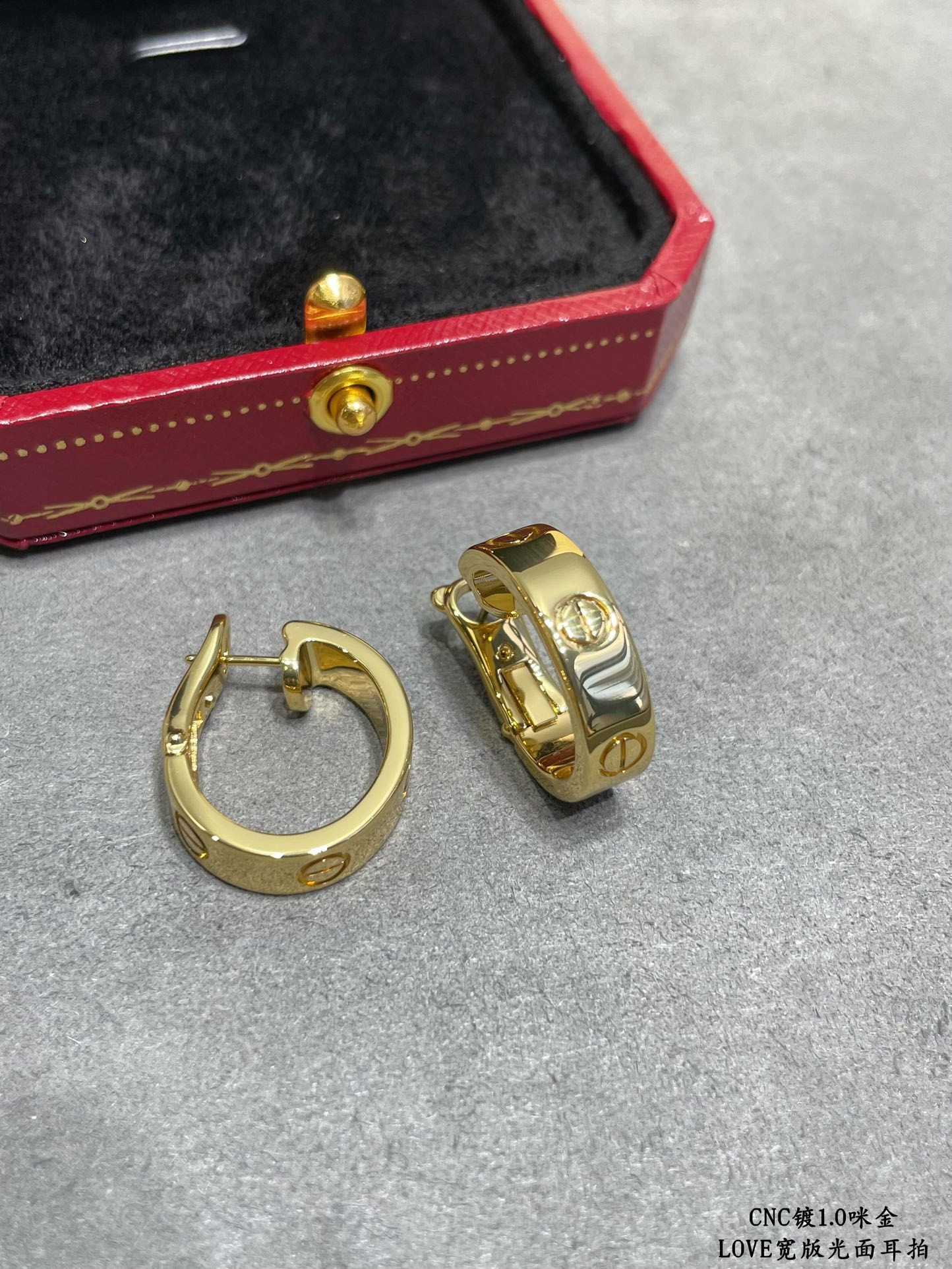 Cartier Wide version smooth LOVE Earrings