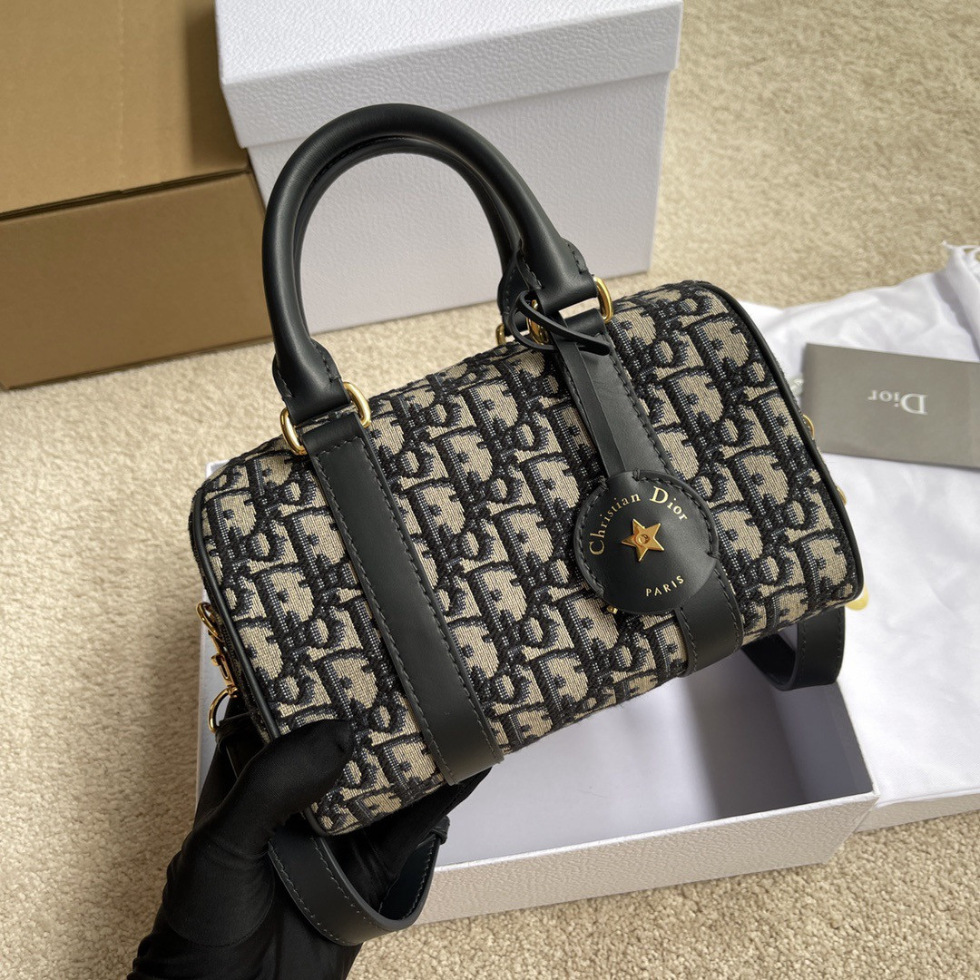 Dior Groove 20 Bag Blue Dior Oblique Jacquard 20.5 x 13.5 x 12 cm / 8 x 5.5 x 4.5 inches