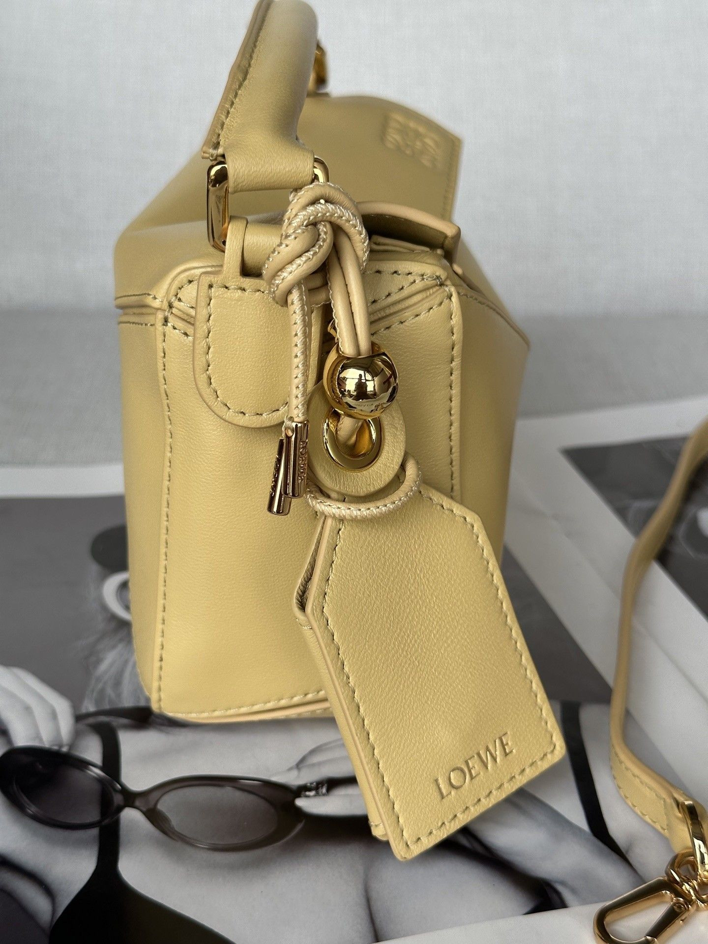 Loewe Mini Featherlight Puzzle Bag Nappa Lambskin 18x12.5x8cm