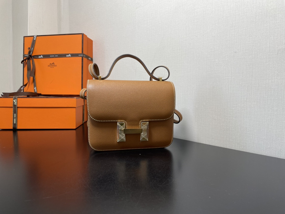 Hermes Constance 24 Epsom leather gold hardware 9.4"x5.9"x3"