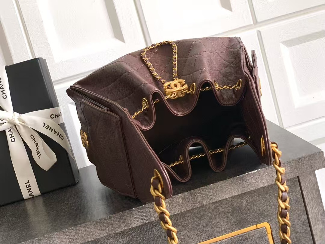 CHANEL 25C Bucket Bag 26x30x14cm